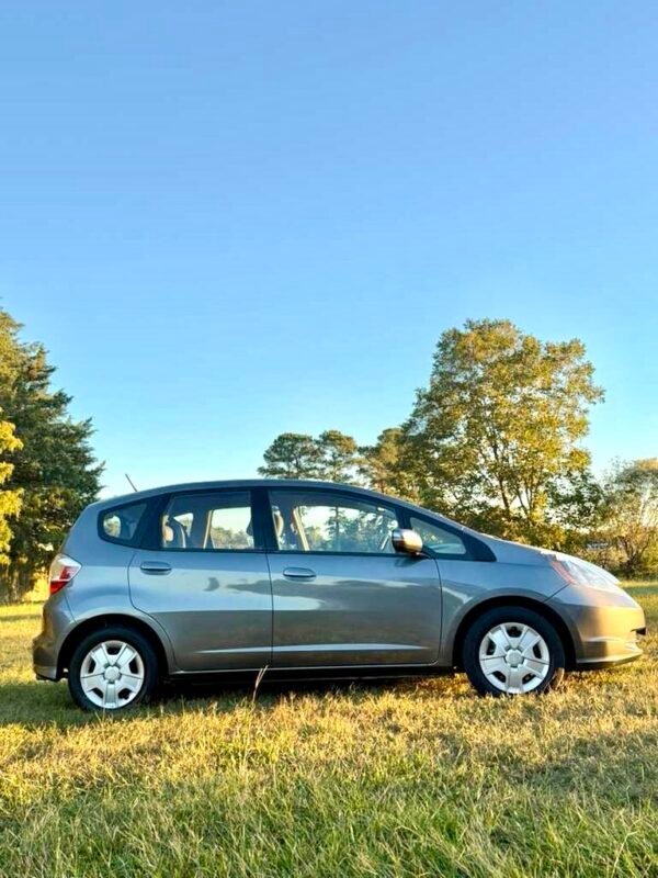 2013 HONDA FIT 55,000 mills