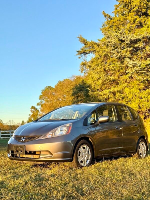 2013 HONDA FIT 55,000 mills