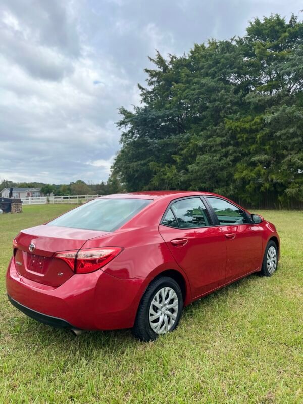 img_1677 2017 TOYOTA COROLLA LE | 102 MIL MILLAS