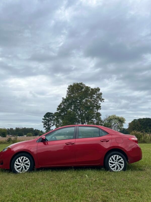img_1680 2017 TOYOTA COROLLA LE | 102 MIL MILLAS