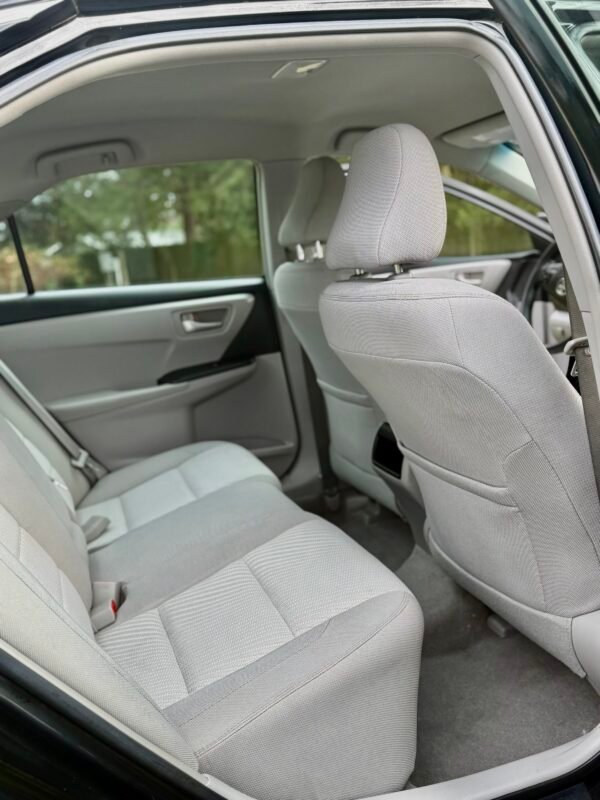 2016 TOYOTA CAMRY LE