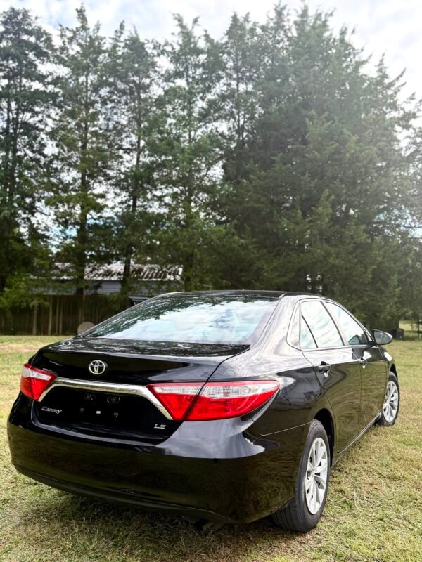 2016 TOYOTA CAMRY LE