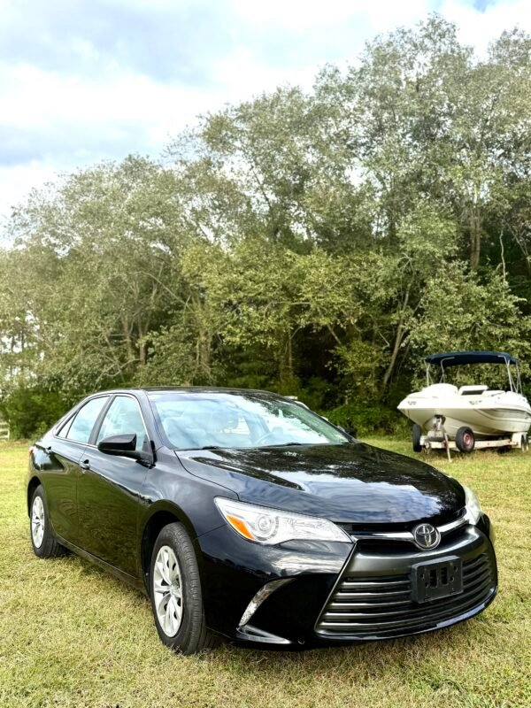 2016 TOYOTA CAMRY LE