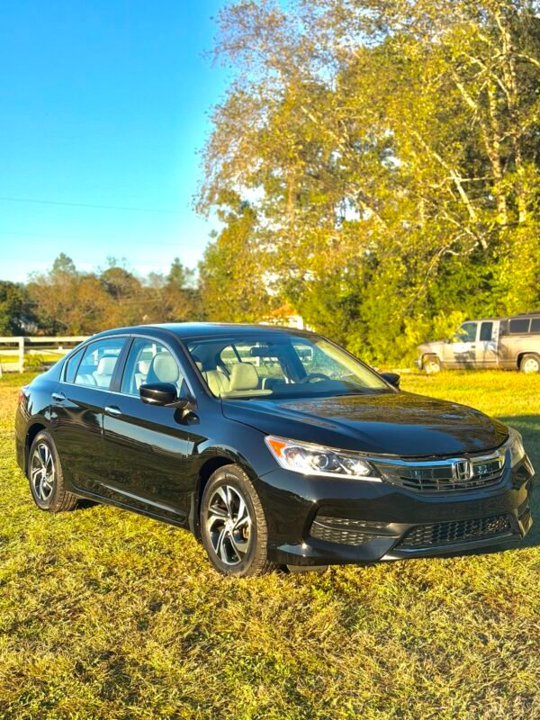 2017 HONDA ACCORD LX SEDAN
