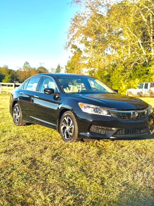 2017 HONDA ACCORD LX SEDAN