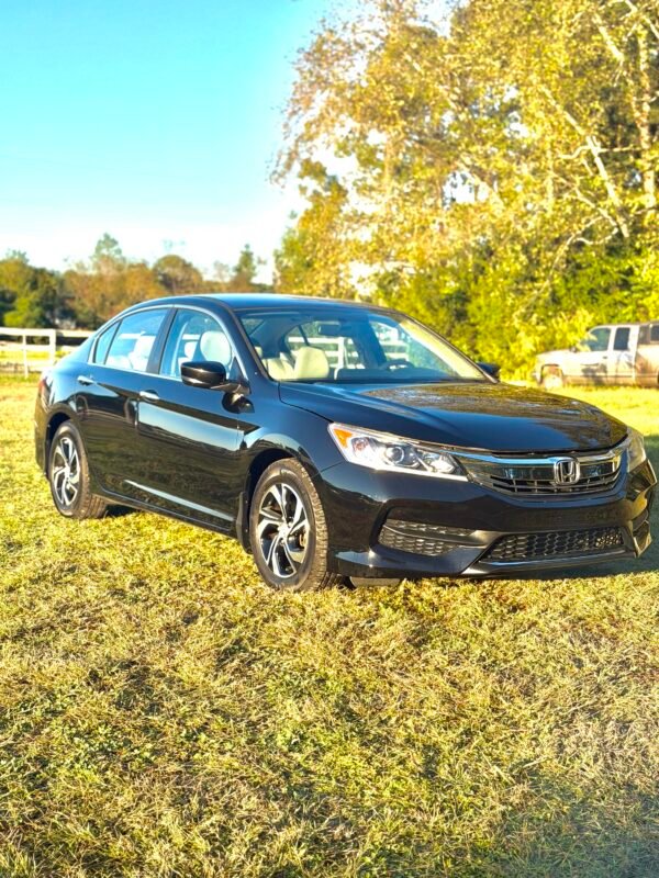 2017 HONDA ACCORD LX SEDAN