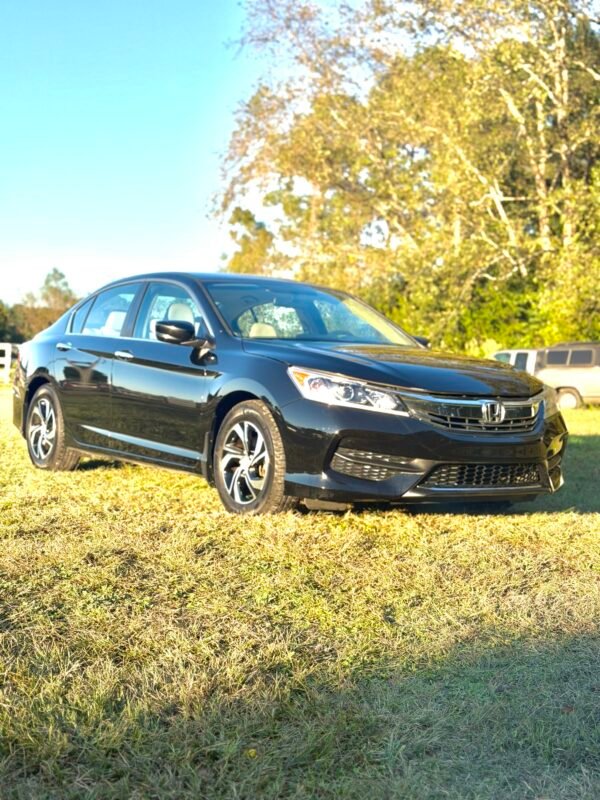 2017 HONDA ACCORD LX SEDAN