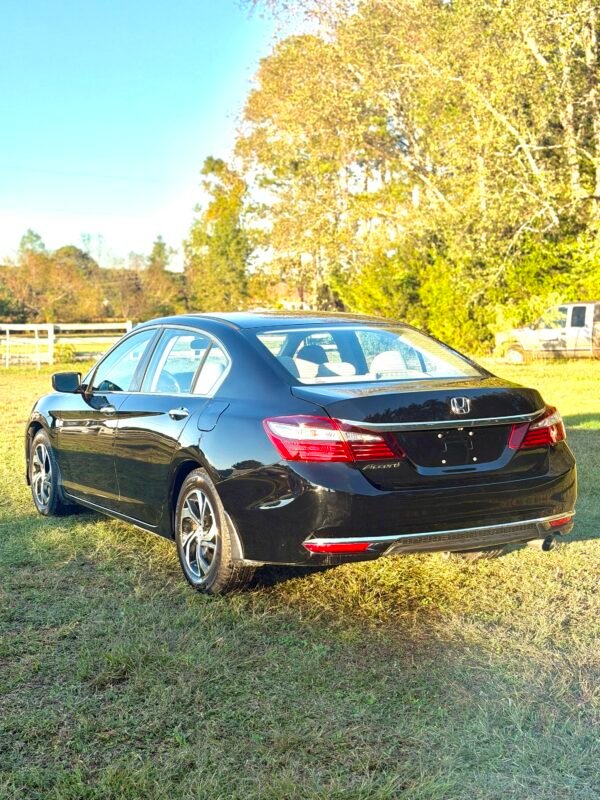2017 HONDA ACCORD LX SEDAN
