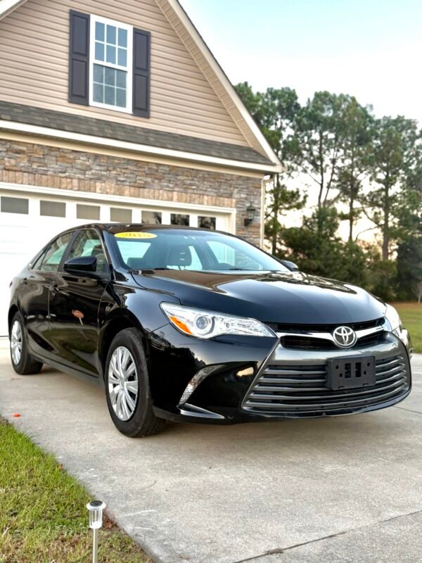 2016 TOYOTA CAMRY LE