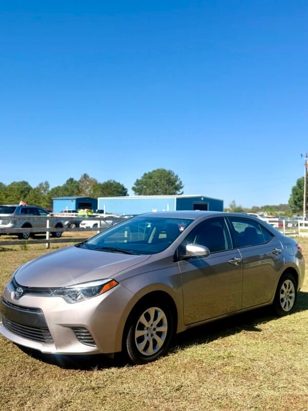 2015 TOYOTA COROLLA L 
30,MIL MILLAS