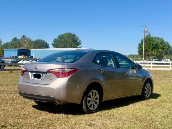 2015 TOYOTA COROLLA L 
30,MIL MILLAS