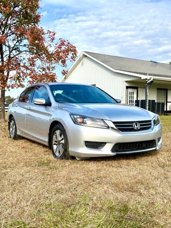 2013 HONDA ACCORD LX SEDAN