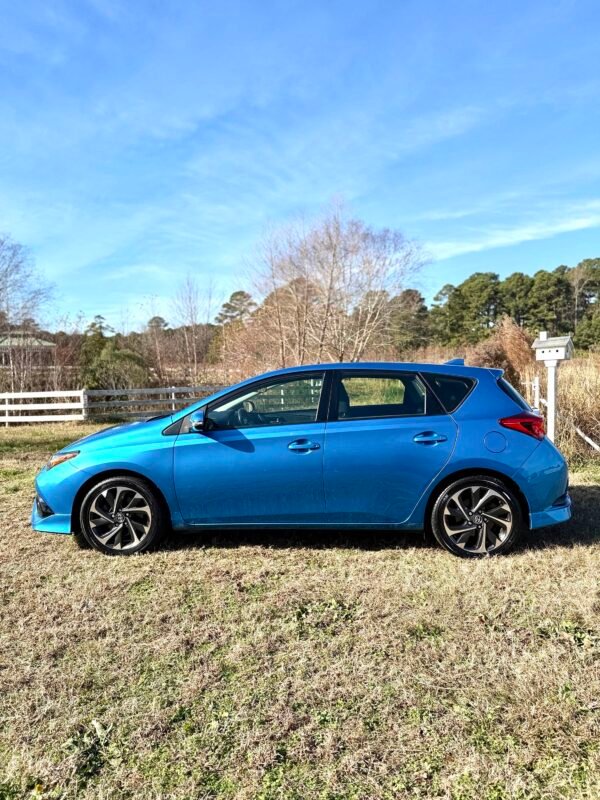 2017 TOYOTA COROLLA IM 30K MILES