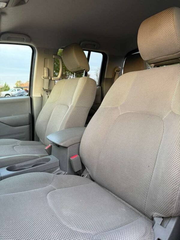 2016 NISSAN FRONTIER S