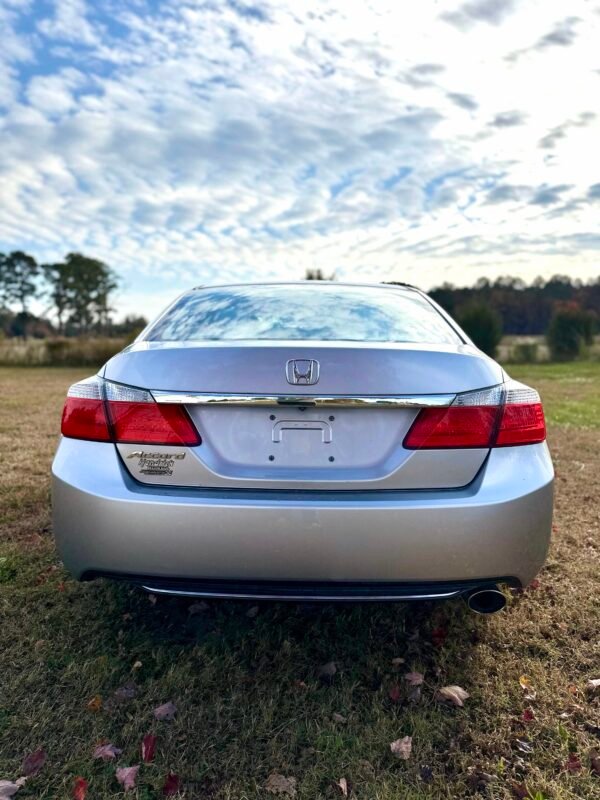 2013 HONDA ACCORD LX SEDAN