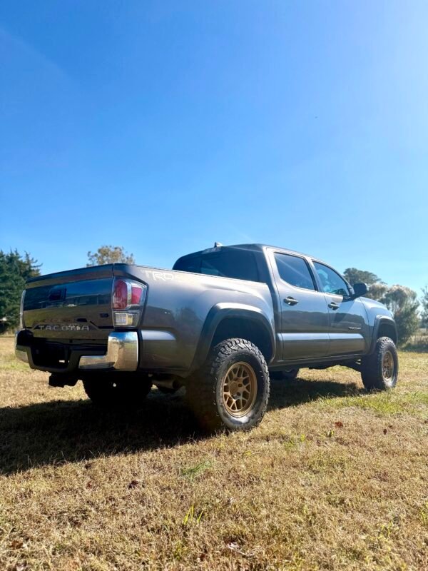 2021 TOYOTA TACOMA TRD 44K MILLAS