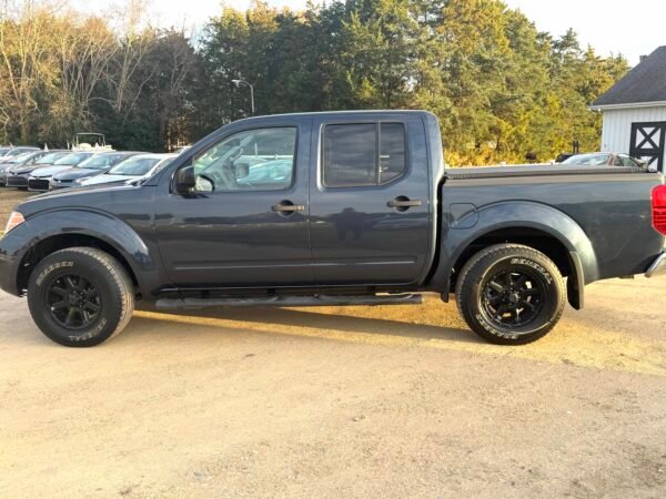 2016 NISSAN FRONTIER S