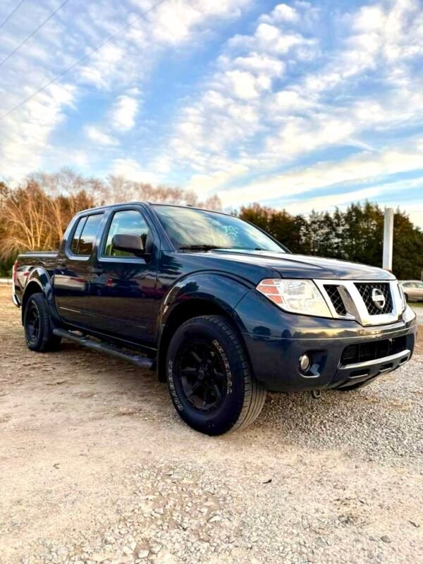 2016 NISSAN FRONTIER S