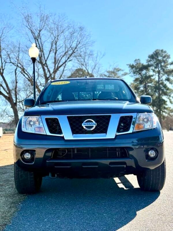 2016 NISSAN FRONTIER S