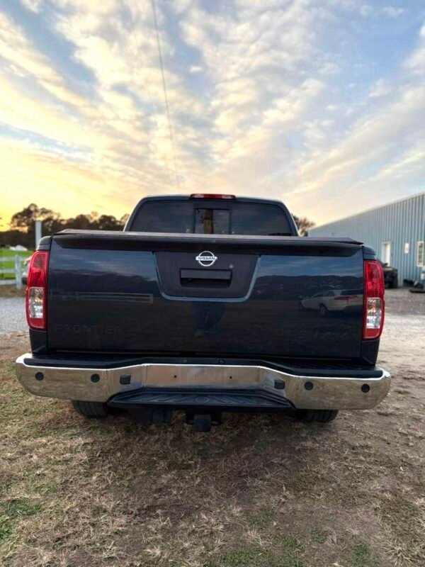 2016 NISSAN FRONTIER S