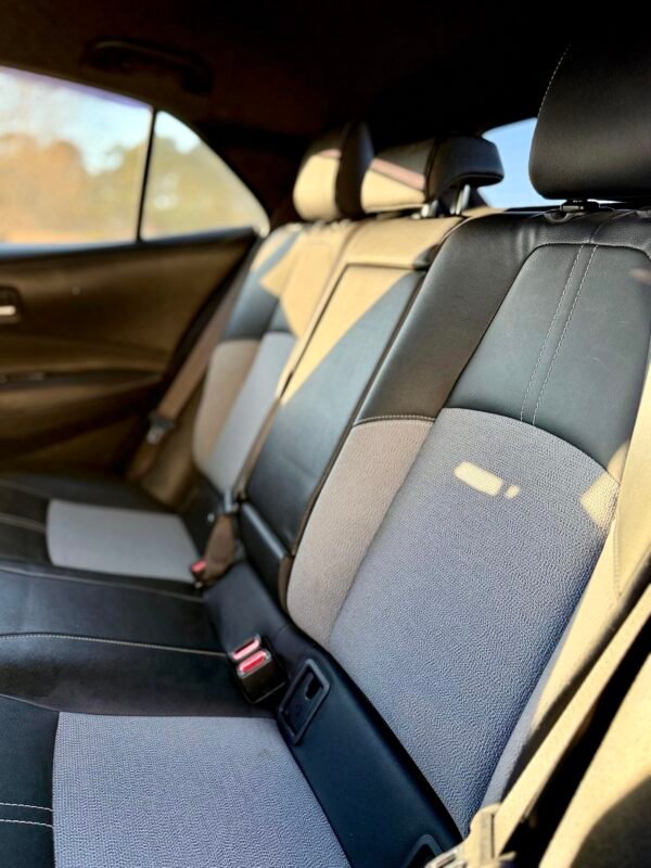 2019 TOYOTA COROLLA HATCHBACK SE 29K MILES