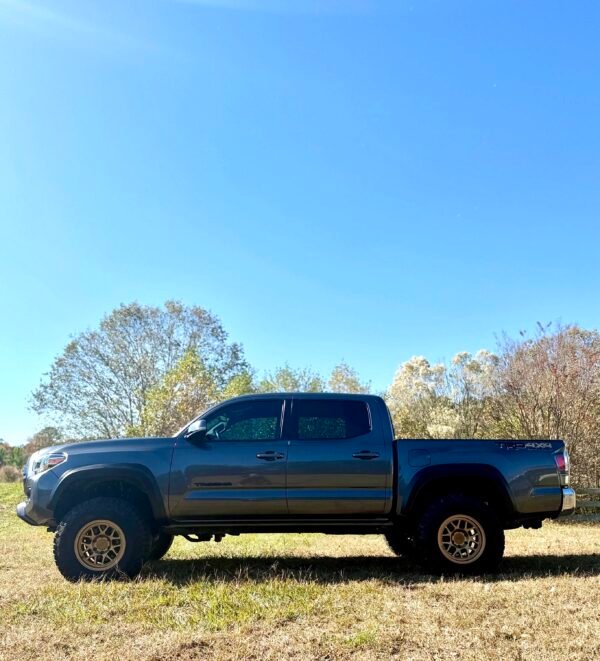 2021 TOYOTA TACOMA TRD 44K MILLAS