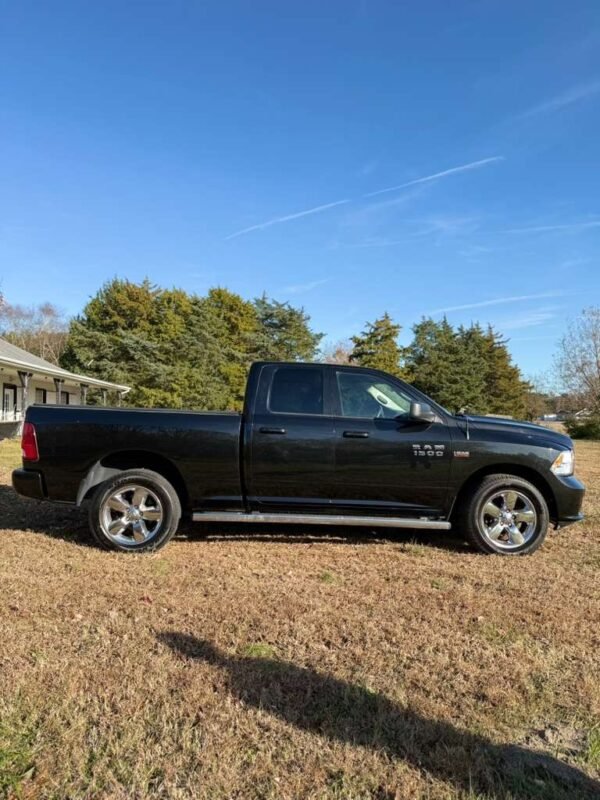2018 RAM 1500 ST