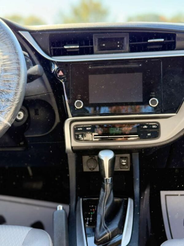 2018 TOYOTA COROLLA L   |   93K MILES