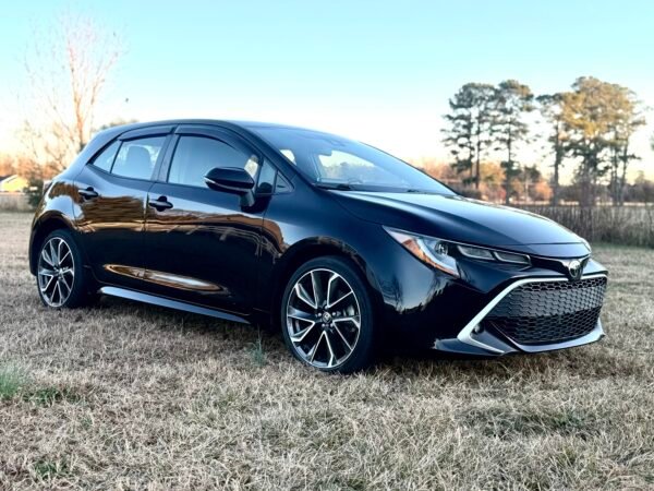 2019 TOYOTA COROLLA HATCHBACK SE 29K MILES