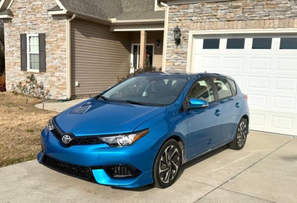 2017 TOYOTA COROLLA IM 30K MILES