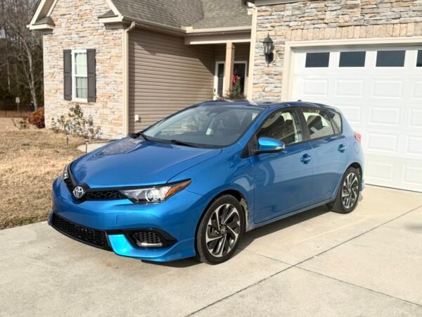 2017 TOYOTA COROLLA IM 30K MILES