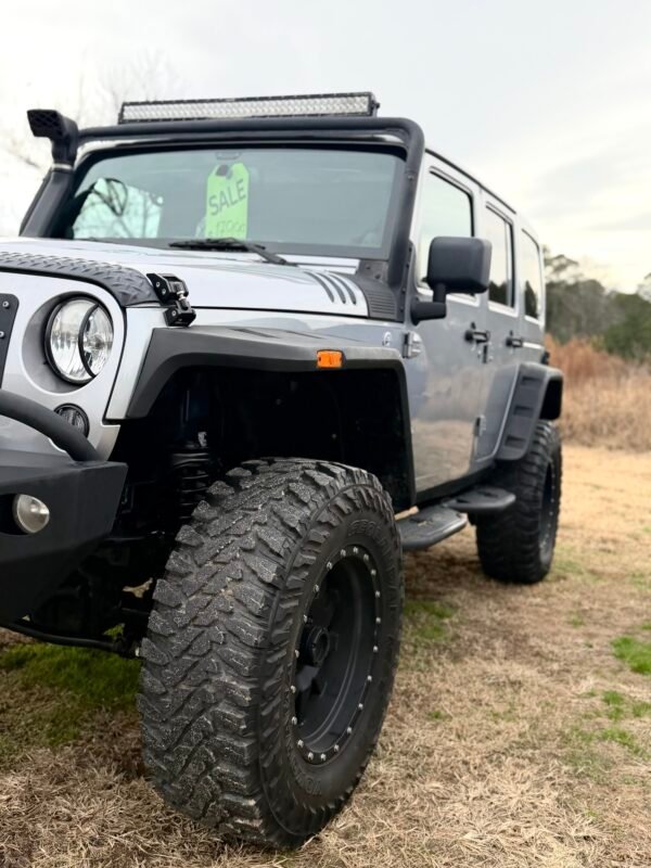 2014 JEEP WRANGLER SAHARA   |    82K MILES