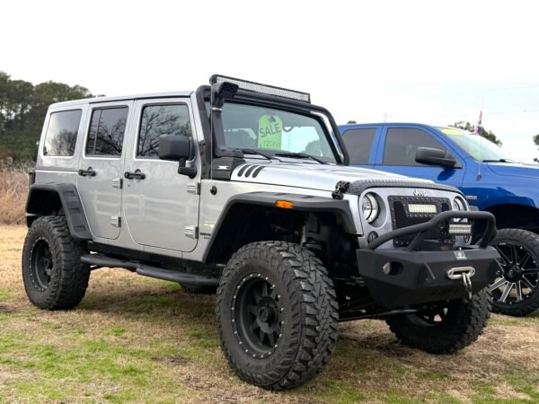 2014 JEEP WRANGLER SAHARA   |    82K MILES
