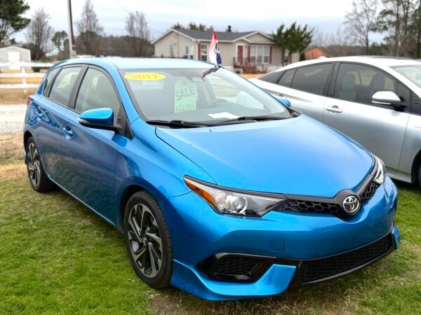 2017 TOYOTA COROLLA IM 30K MILES