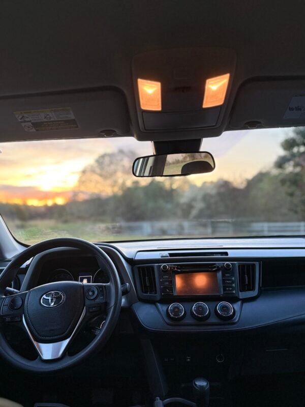 2018 TOYOTA RAV4 LE | 67,000 millas