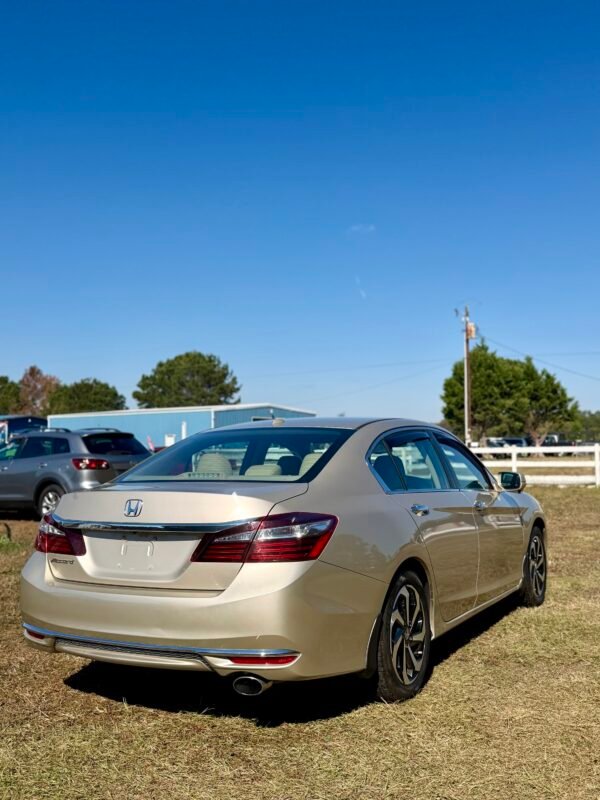 2017 HONDA ACCORD EXL 36 MIL MILLAS