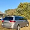 2017 TOYOTA SIENNA LE 106 MIL MILLAS