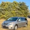 2017 TOYOTA SIENNA LE 106 MIL MILLAS