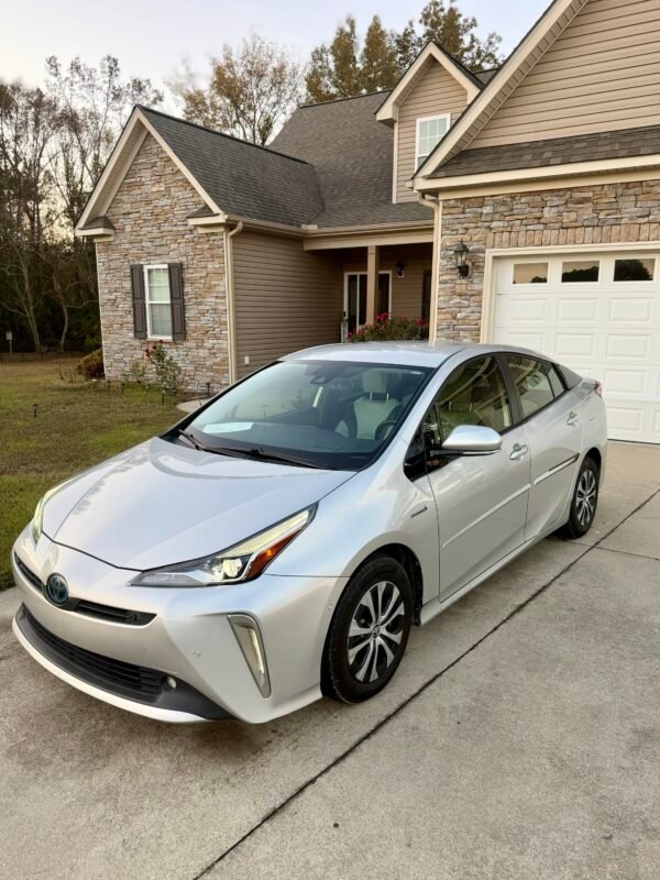 2019 TOYOTA PRIUS HYBRID 113 MIL MILLAS