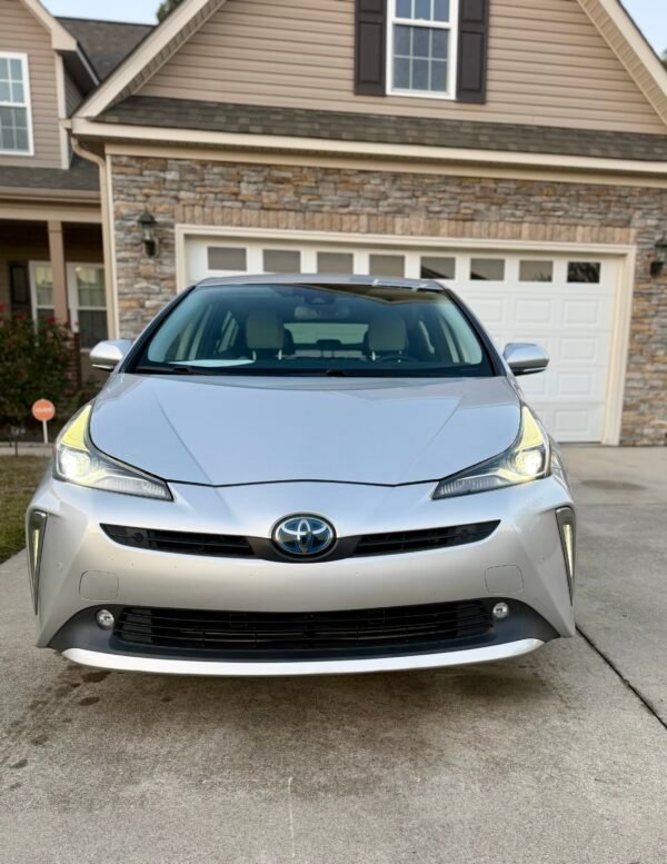 2019 TOYOTA PRIUS HYBRID 113 MIL MILLAS