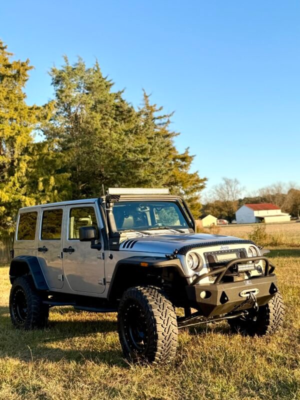 2014 JEEP WRANGLER SAHARA   |    82K MILES