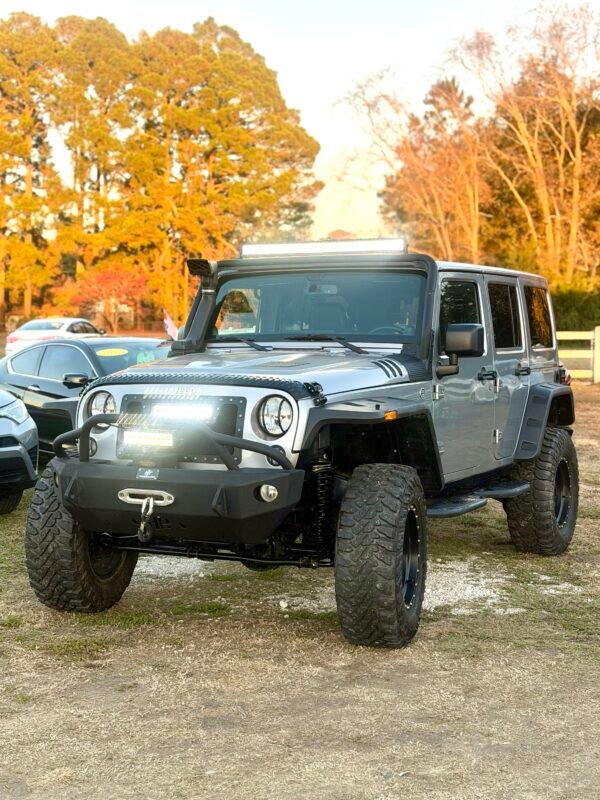 2014 JEEP WRANGLER SAHARA   |    82K MILES
