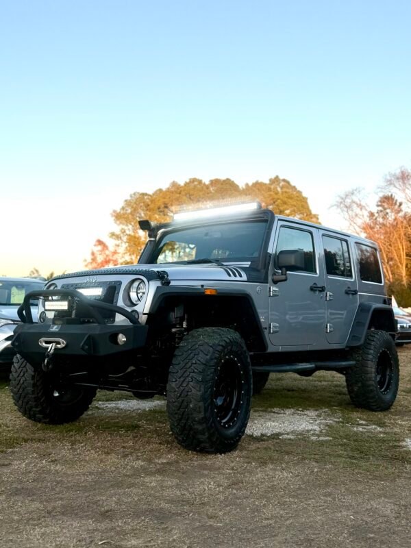 2014 JEEP WRANGLER SAHARA   |    82K MILES