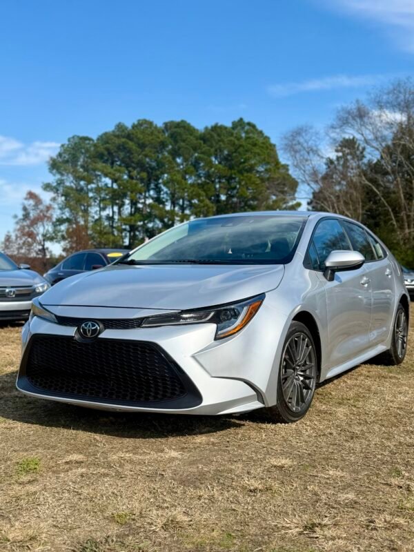 2021 TOYOTA COROLLA LE 73,000 MILLAS