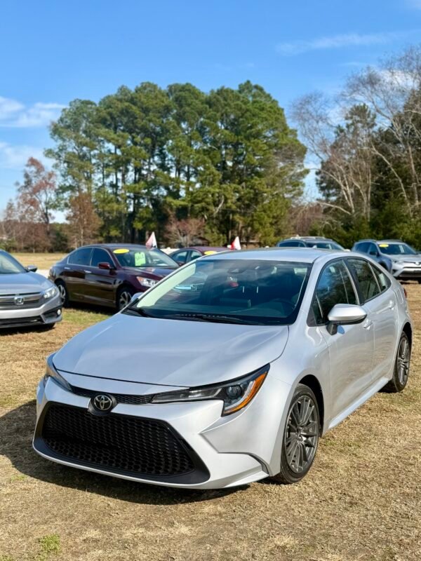 2021 TOYOTA COROLLA LE 73,000 MILLAS