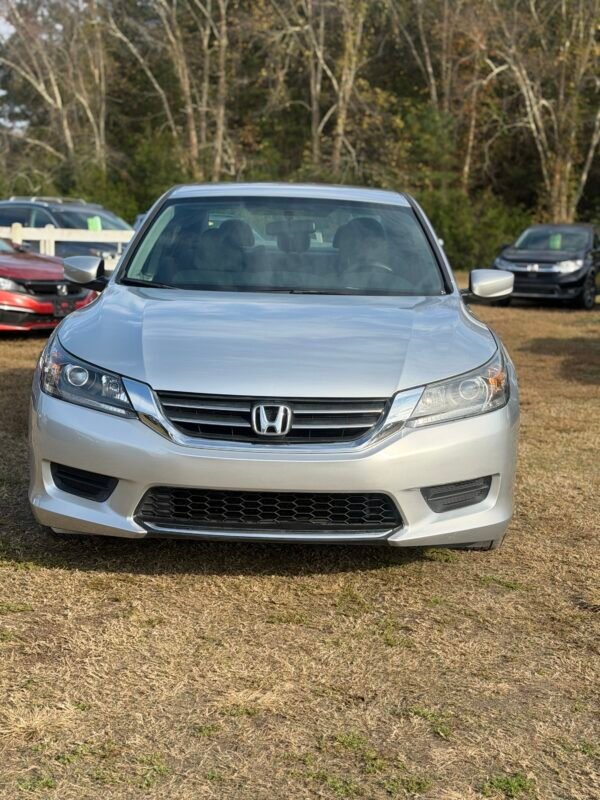 2013 HONDA ACCORD LX SEDAN
