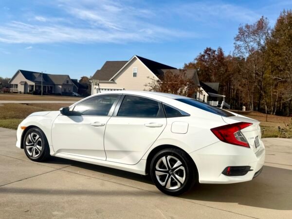2017 HONDA CIVIC EX SEDAN