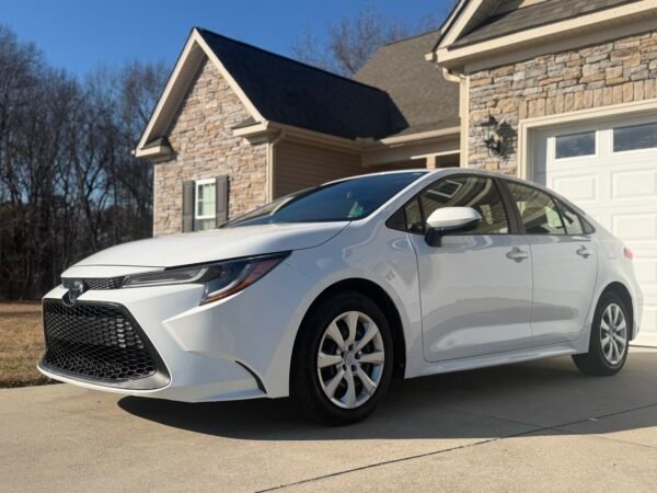 2021 TOYOTA COROLLA LE 52K50KMILLAS