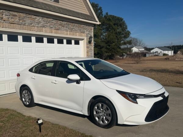 2021 TOYOTA COROLLA LE 52K50KMILLAS