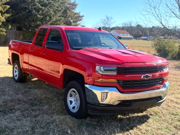 2018 CHEVROLET SILVERADO LT 149K MILES